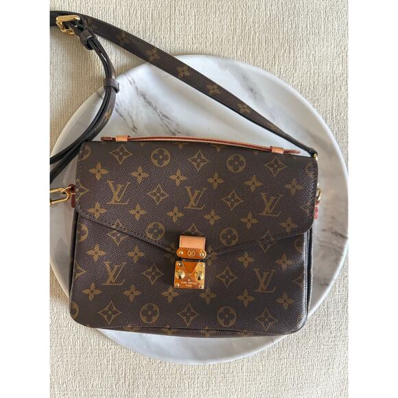 Louis Vuitton LV Monogram Coated Canvas Pochette Metis Crossbody Bag Brown - Picture 1 of 13